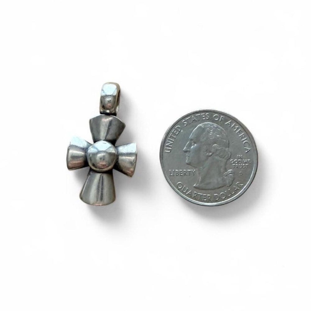 James Avery Retired Beacon Sterling silver cross pendant